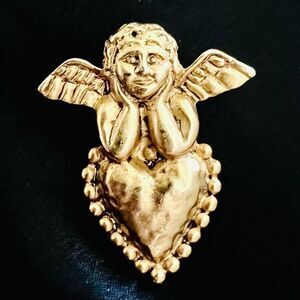 Vintage The Original Arizona Jean Company Gold Cherub Angel Heart Brooch 4039